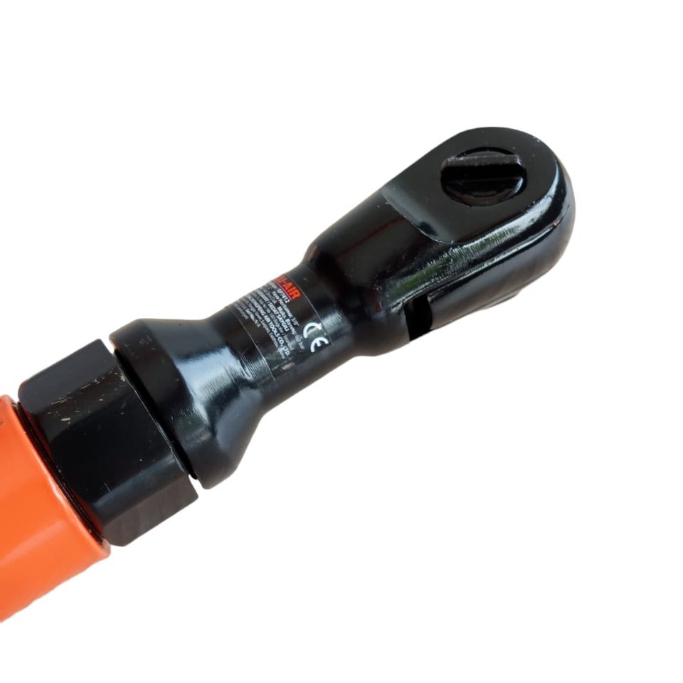 Valu Air 7412 havalı cırcır kolu hava giriş bağlantısı ve arka görünüm